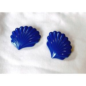 Vintage Clip-on Seashell Earrings